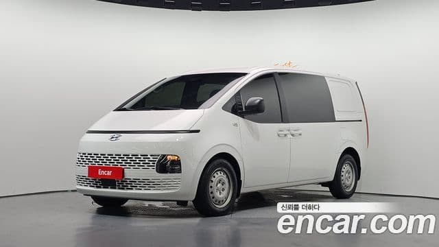 Staria Cargo 5 locuri