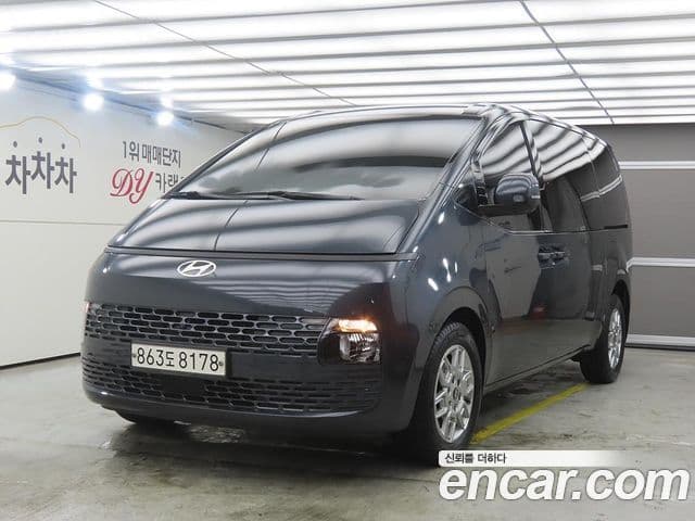 Staria L3.5 Cargo 3 locuri