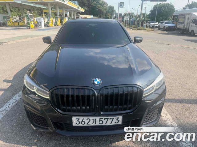 Seria 7 740d xDrive M Sport