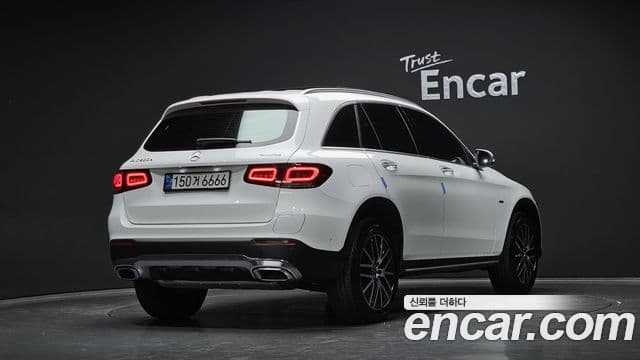 Clasa GLC GLC300e 4MATIC