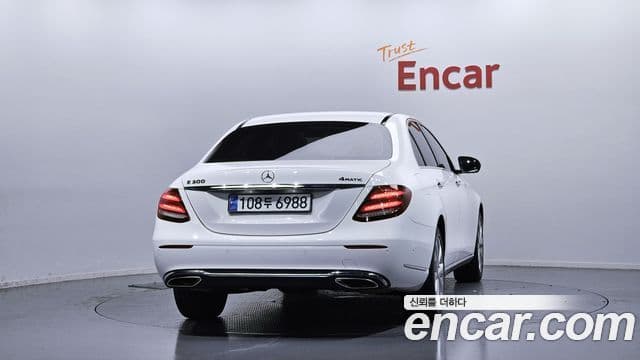 Clasa E E300 Exclusive