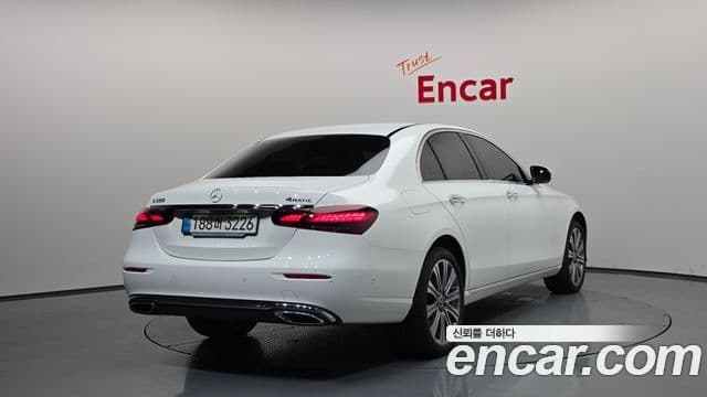 Clasa E E350 4MATIC Exclusive