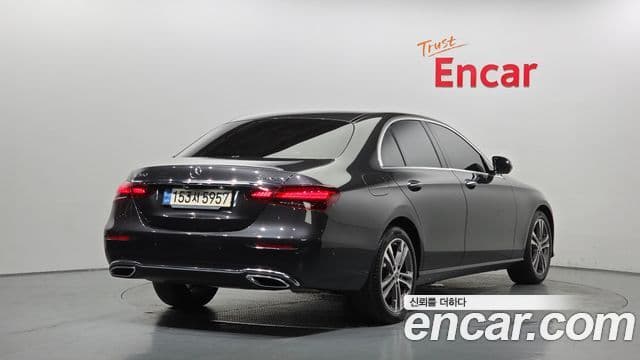 Clasa E E350 4MATIC Avantgarde