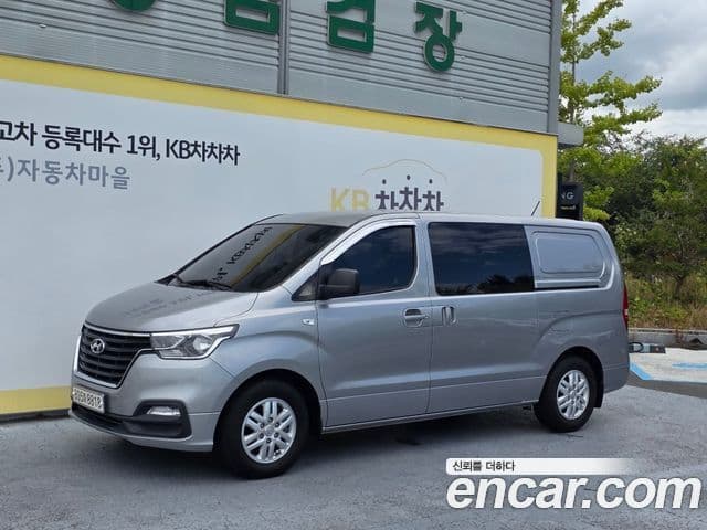 Grand Starex Van 5 locuri