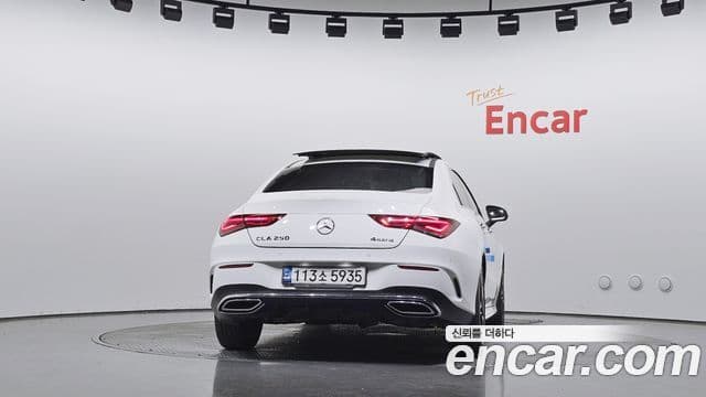 CLA- CLA250 4MATIC