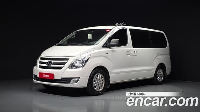 Grand Starex 12 locuri Wagon
