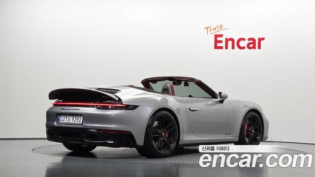 911 (992) Carrera 4 GTS Cabriolet