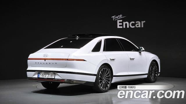 Grandeur 2.5 Benzină 2WD