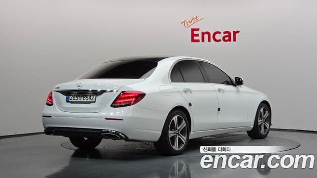 Clasa E E300 Avantgarde