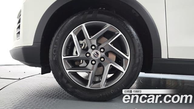 Very New Tivoli Benzină 1.5 2WD