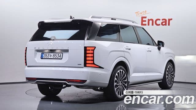 (LX3) Benzină 2.5T 4WD 9 locuri