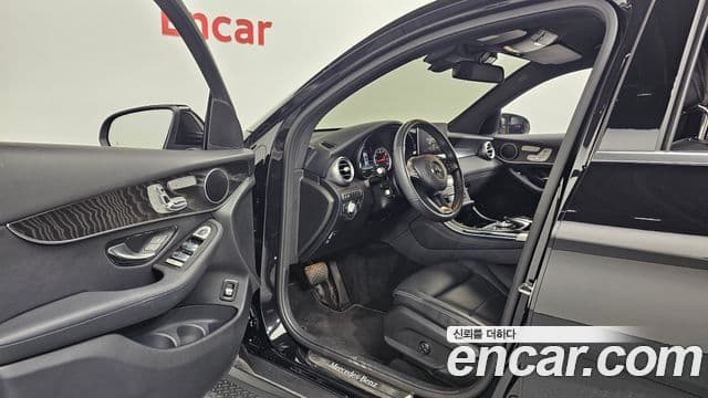 Clasa GLC GLC300 4MATIC Coupé