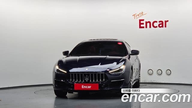 Ghibli 2.0 Gran Lusso