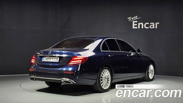 Clasa E E220d Avantgarde