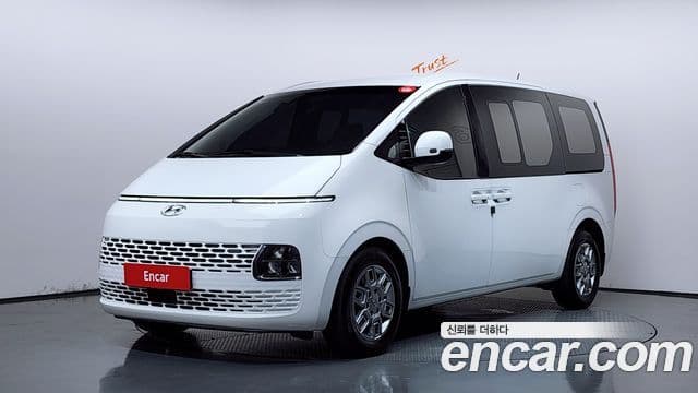 Staria Cargo 5 locuri