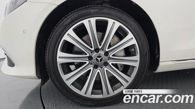 Clasa E E300 Exclusive