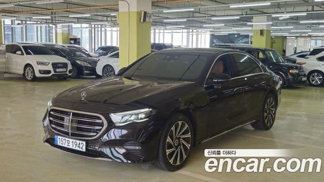 Clasa E E300 4MATIC Exclusive
