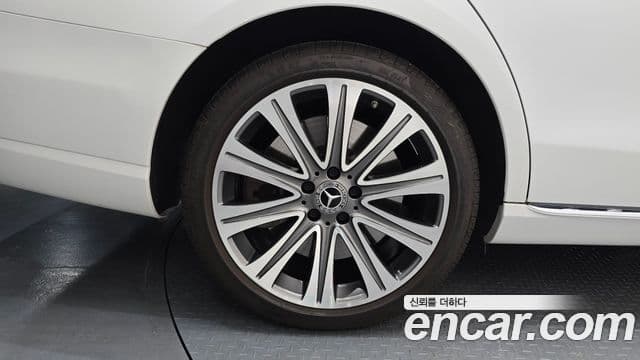 Clasa E E450 4MATIC Exclusive