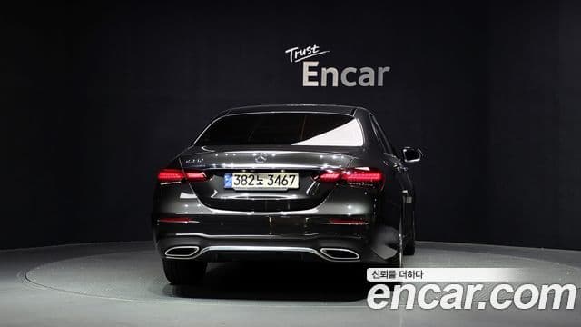 Clasa E E250 AMG Line