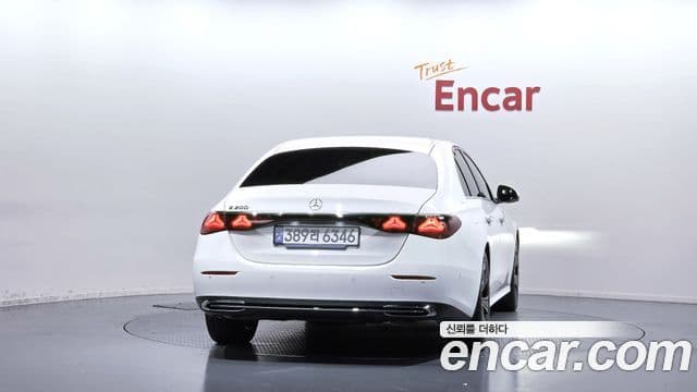 Clasa E E200 Avantgarde Limited