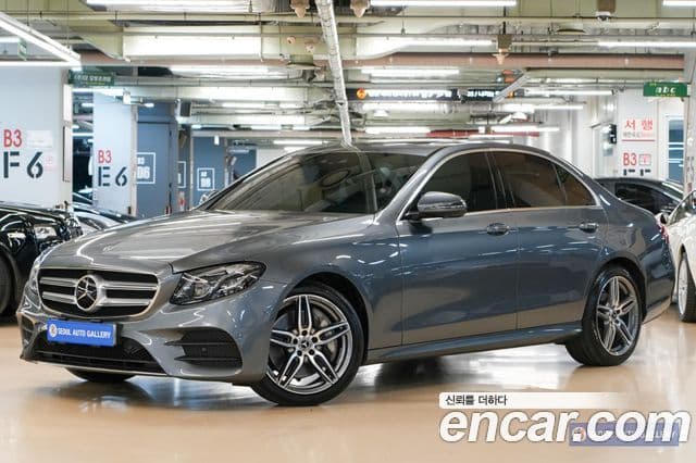 Clasa E E300 4MATIC AMG Line