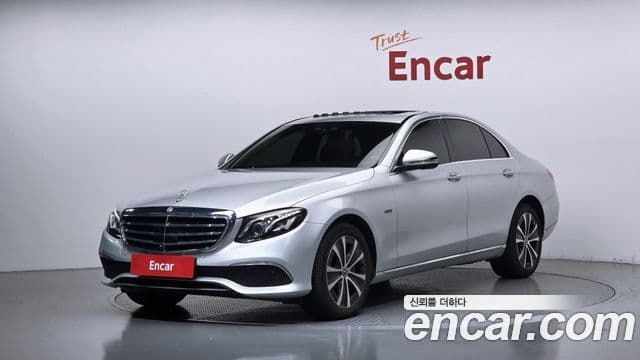 Clasa E E300e 4MATIC Exclusive
