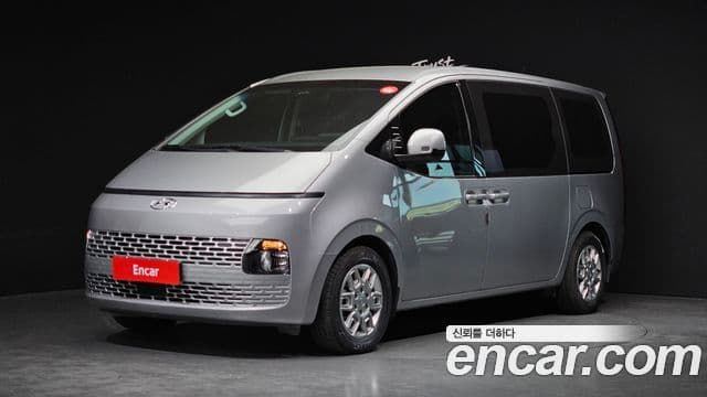 Staria 4WD Tourer 11 locuri