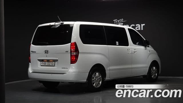 Grand Starex 3 locuri Van