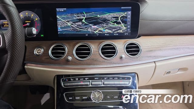 Clasa E E300 4MATIC Exclusive
