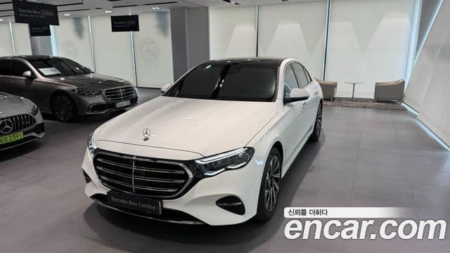 Clasa E E300 4MATIC Exclusive