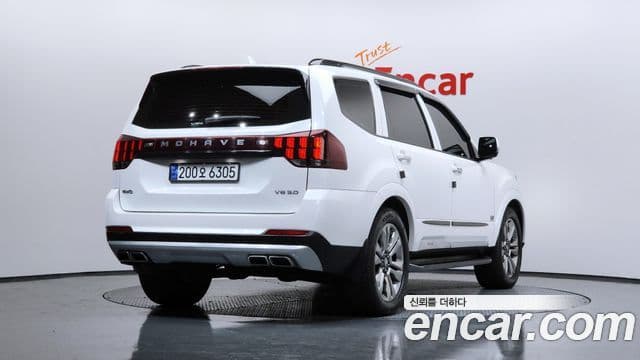 Mohave The Master Motorină 3.0 4WD 6 locuri