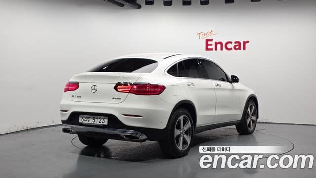 Clasa GLC GLC300 4MATIC Coupé