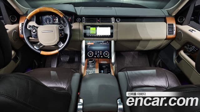 Range Rover 4.4 SDV8 AB LWB Motorină