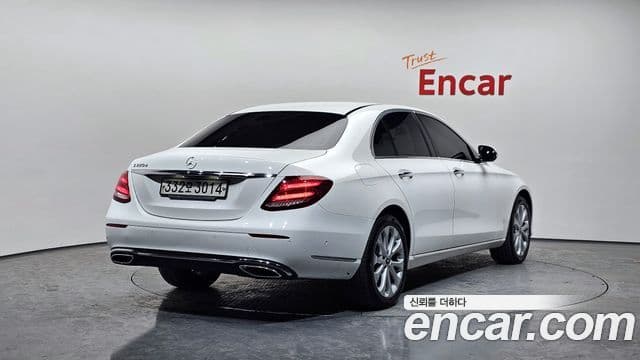 Clasa E E220d Exclusive