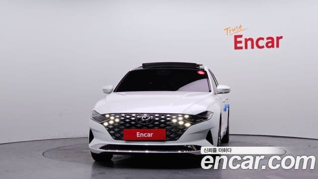 Grandeur 3.0 LPi (Rent-a-car)