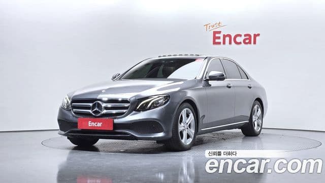 Clasa E E200 Avantgarde