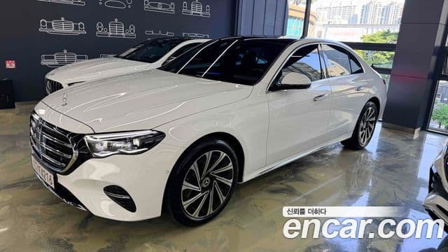 Clasa E E300 4MATIC Exclusive