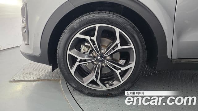 Motorină 2.0 2WD