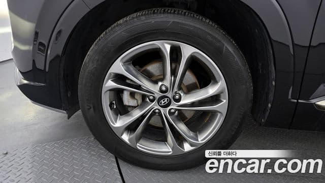 Santa Fe Benzină 2.0T 2WD