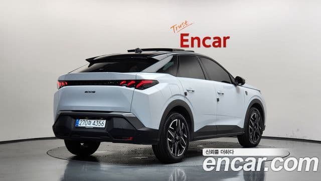 3008 1.2 Hybrid GT