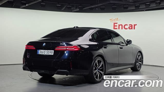 Seria 5 530i xDrive M Sport