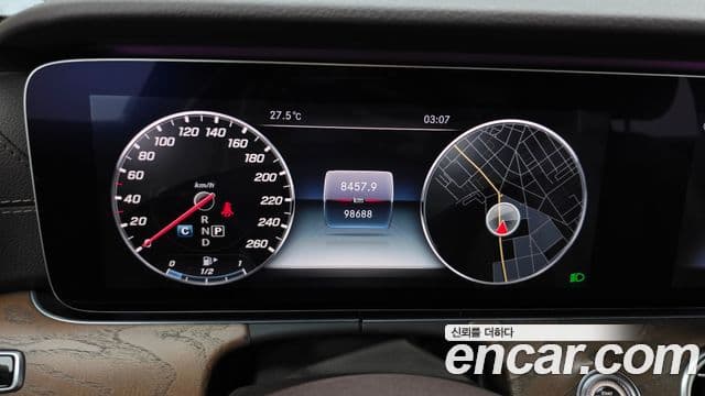 Clasa E E300 4MATIC Exclusive