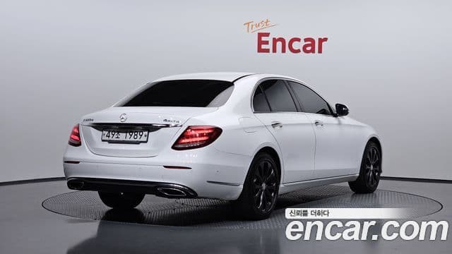 Clasa E E220d Exclusive