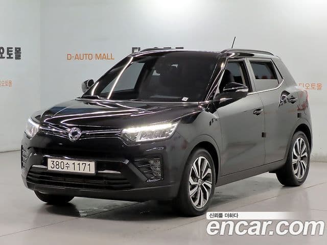 Very New Tivoli Benzină 1.5 2WD