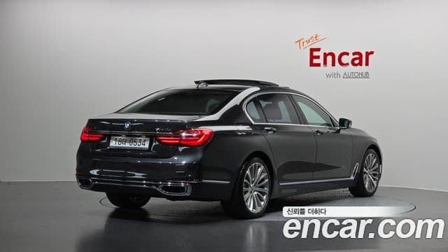 Seria 7 740Li xDrive