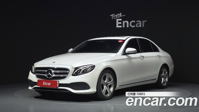 Clasa E E200 Avantgarde