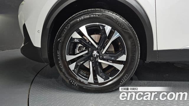 e-2008 EV GT