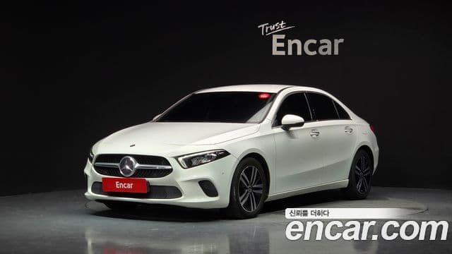 Clasa A A220 Sedan