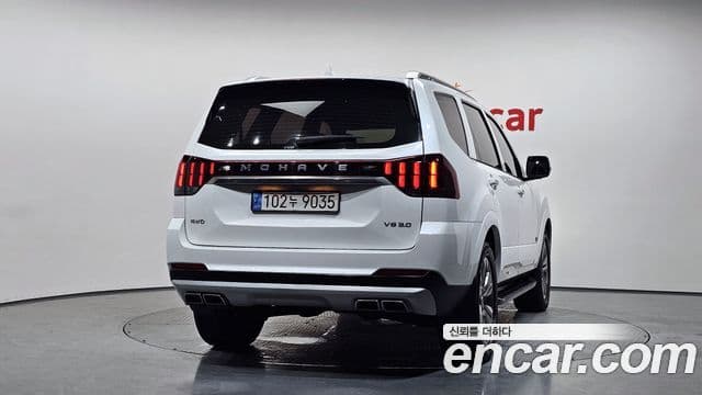 Mohave The Master Motorină 3.0 4WD 6 locuri
