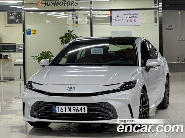2.5 XLE Premium Hybrid